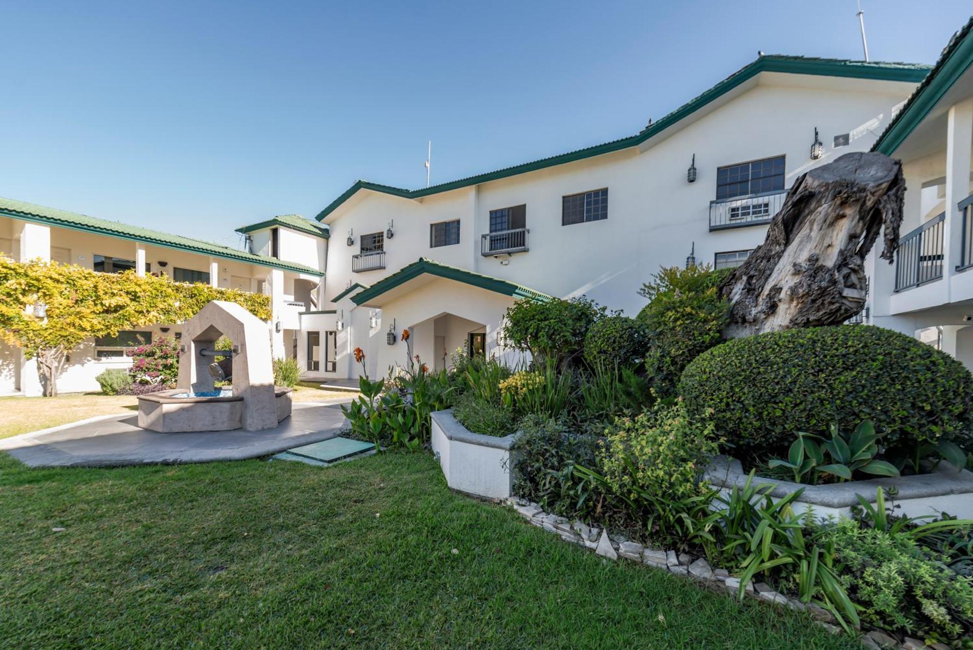 Quinta Dorada Hotel & Suites Saltillo Dış mekan fotoğraf